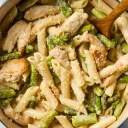  one-pot Creamy Lemon Chicken &amp; Asparagus Pasta