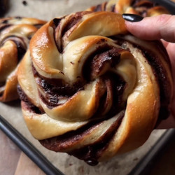 Chocolate Custard And Choc Chips Buns