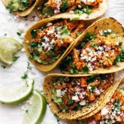 The Best Chicken Tinga Tacos