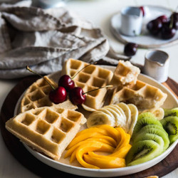 Coconut Waffles {gluten-free, Vegan} #sundaysupper