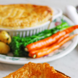 Vegan Chicken &amp; Mushroom Pot Pie