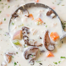 Creamy Chicken And Mushroom Chowder