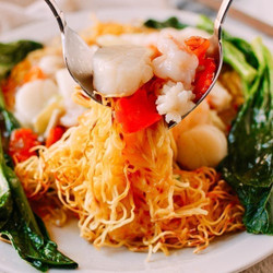 Seafood Pan Fried Noodles