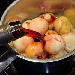 Easy Holiday Mushroom Burgundy
