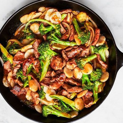 Gingery Pork-and-broccoli Stir-fry