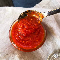 Keen's Sriracha Sauce