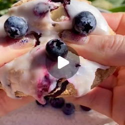 Greek Yoghurt Blueberry Bun