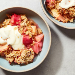 Rhubarb Crisp