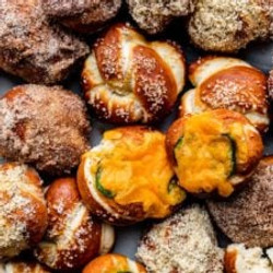 Soft Pretzel Knots