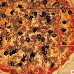 St. Louis Style Pizza