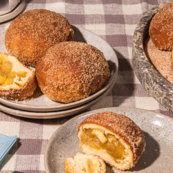 Ofen-Berliner mit Apfelfüllung