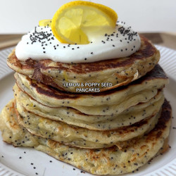 Lemon &amp; Poppyseed Yogurt Pancakes