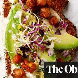 Avocado And Tahini Roasted Chickpeas