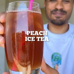 Peach Ice Tea 🍑🫖 The Best Way To Cool Down In The Summer Sun ☀️