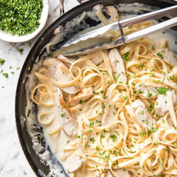 Chicken Alfredo Pasta Casserole