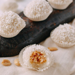 Coconut Peanut Mochi
