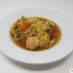Cabbage Soup With Ginger Chicken Meatballs