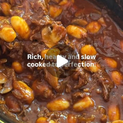 Slow Cooker Red Wine Beef &amp; Mushrooms