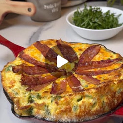 Panera Crustless Spinach Bacon Soufflé - brunch easy baking mains