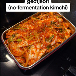 Geotjeori (fresh Kimchi)