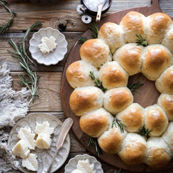 High Altitude Rosemary Garlic Pull Apart Bread Wreath