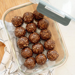 Chocolate Peanut Butter Oatmeal Balls