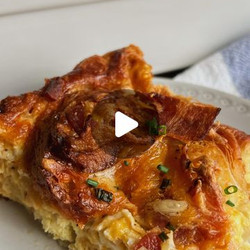 Bacon Egg &amp; Cheese Croissant Bake