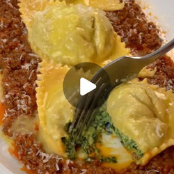 Cappellacci With Mangold &amp; Ricotta And Ragù Alla Bolognese