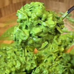 Knuspriger Kartoffel-gurken-salat