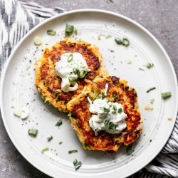 Fresh Salmon Cakes With Tzatziki Sauce