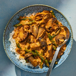 Creamy Mushroom And Green Bean Masala