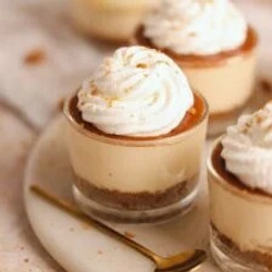 No Bake Salted Caramel Cheesecake Cups
