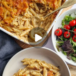French Onion &amp; Camembert Pasta Bake