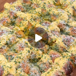 Garlic Cream Cheese Stuffed Rolls
