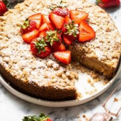 Best Ever Strawberry Crumb Cake