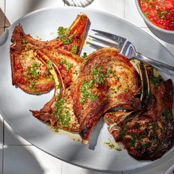 Tuk Trey Ping Poh With Pork Chops