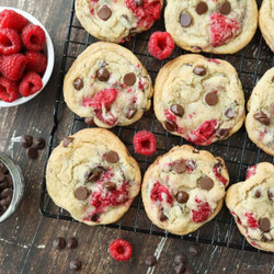 Raspberry Chocolate Chip Cookies
