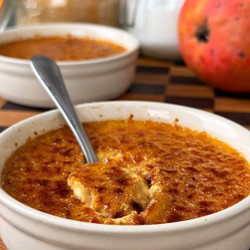 Crème Brûlée À La Mangue!