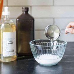 DIY Glass Cleaner