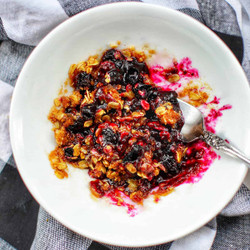 3-minute Blueberry Crisp
