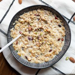 Oats Kheer (sweetened Oatmeal With Cardamom, Nuts &amp; Raisins)