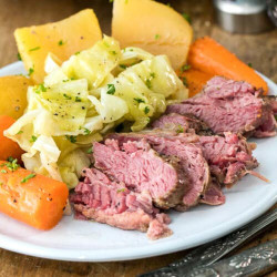 Corned Beef And Cabbage Slow Cooker Recipe