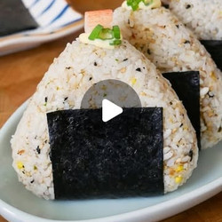 Crab Onigiri