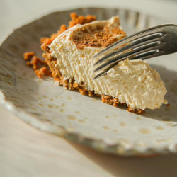 6-ingredient No-bake Easy Pumpkin Cheesecake