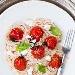 Roasted Cherry Tomatoes And Goat Cheese Spaghetti