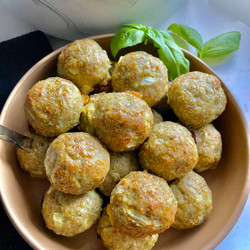 Easy Chicken Pesto Meatballs