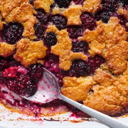Easy Blackberry Cobbler