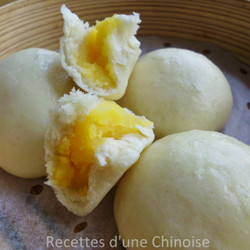 Egg Custard Bun / Brioche Vapeur (lai Wong Bao / Nai Huang Bao)