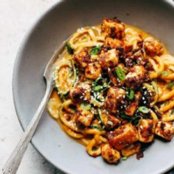 Spicy Sesame Zoodles With Crispy Tofu