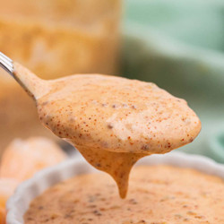 Spicy Louisiana-Style Rémoulade Sauce